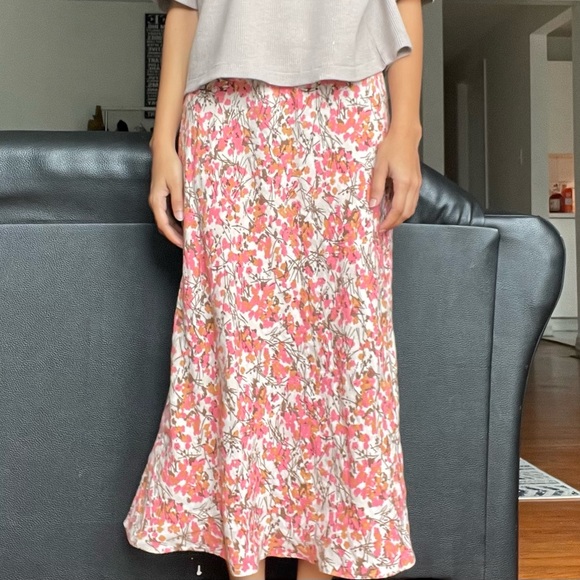 Printed Mid-Maxi Skirt - Picture 4 of 5